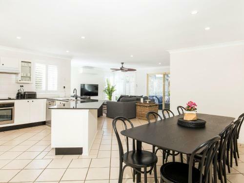 Delamere - Pet Friendly - 5 Mins Walk To Beach