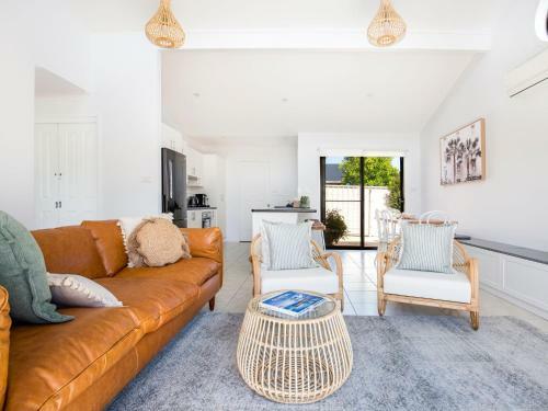 The Villa At Culburra - Pet Friendly - 4 Mins Walk To Beach