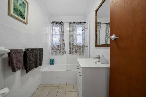 Family Friendly Home Close To Stunning Jervis Bay