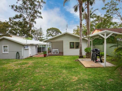 Hanalei - Pet Friendly - Directly Opposite Waterfront