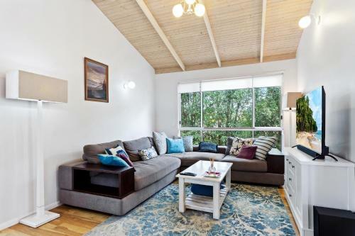 Madecomfy Sunny And Spacious Yaroomba Home With Pool