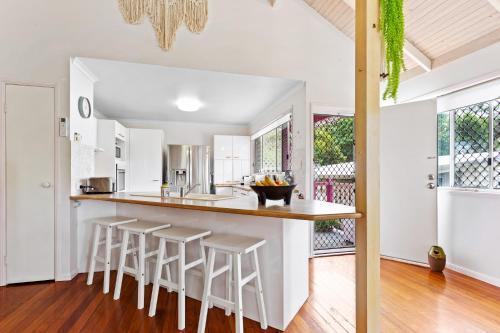 Madecomfy Sunny And Spacious Yaroomba Home With Pool