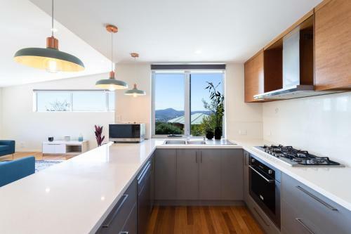 Hostal Hobart Luxury Holiday House