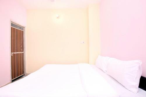 Hotel Spot On 37127 HC Palace