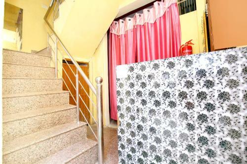 Hotel Spot On 37127 HC Palace