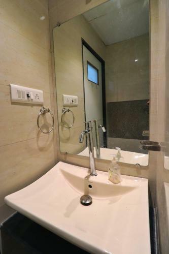 Pool Stays At Alibaug