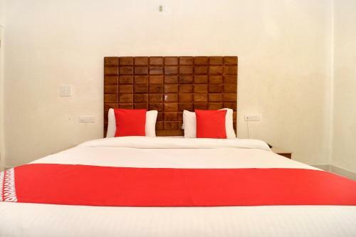 Oyo 28142 Hotel Sharrytel