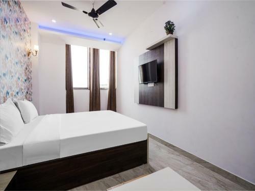 Capital O 85354 Hotel Amour
