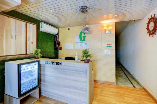 Oyo 81853 Hotel G Plaza