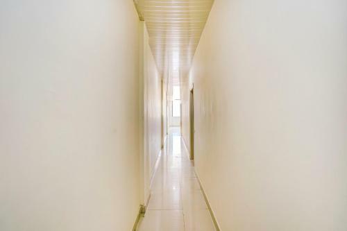Oyo 81853 Hotel G Plaza