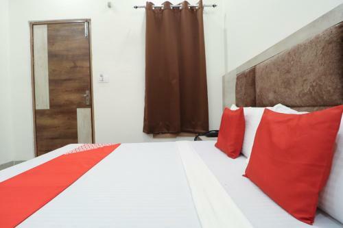 Oyo 75730 Hotel Happy Home