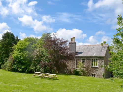 Carneadon Farmhouse