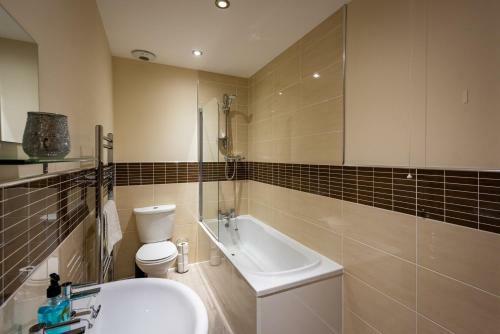 Waterview Deluxe Apartments