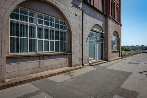 Waterview Deluxe Apartments