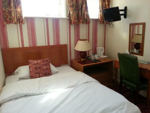 Hostal Cadogan Hotel