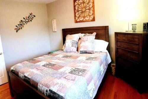 5 Star Monthly Cozy Entire Home