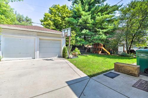 Classic Oak Park Home, 11 Mi To Dtwn Chicago!