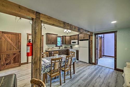 Charming Apartment With Great Outdoor Space!