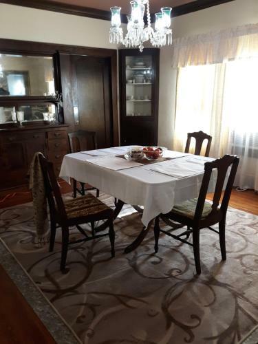 Bed & Breakfast Harriott House, The Summer Room