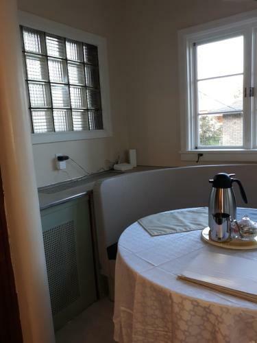 Bed & Breakfast Harriott House, The Summer Room