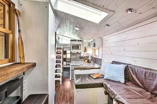 Apartamento Dreamy Tiny Home, Steps From Missouri River!