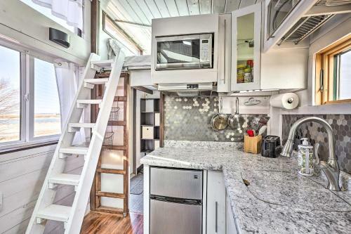 Apartamento Dreamy Tiny Home, Steps From Missouri River!