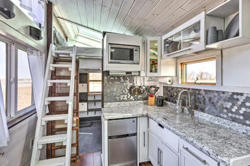 Apartamento Dreamy Tiny Home, Steps From Missouri River!