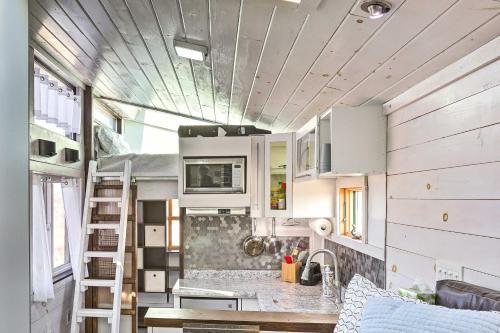 Apartamento Dreamy Tiny Home, Steps From Missouri River!