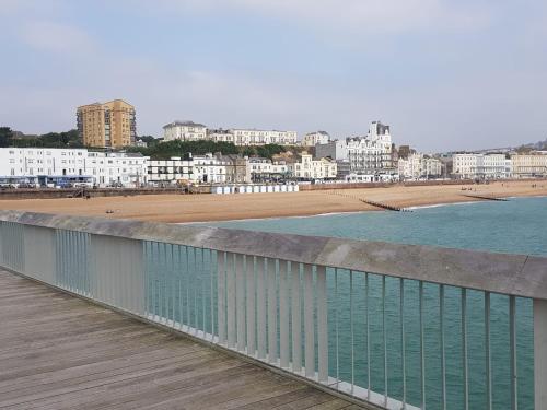 Lovely Hidden Gem Located In St Leonards-on-sea
