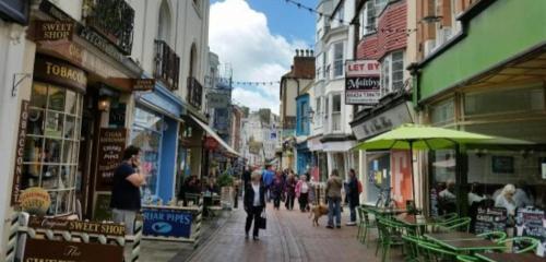 Lovely Hidden Gem Located In St Leonards-on-sea