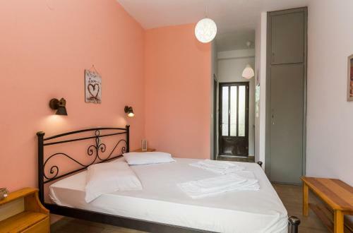 Julias Apartments