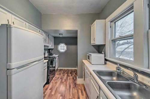 Pet-friendly Cedar Rapids Home, 1 Mi To Dtwn!