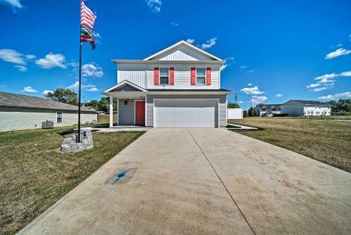 Dewitt Home With Patio, Fire Pit, And Gas Grill!