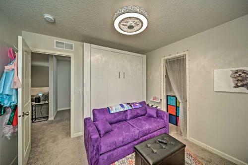 Dewitt Home With Patio, Fire Pit, And Gas Grill!