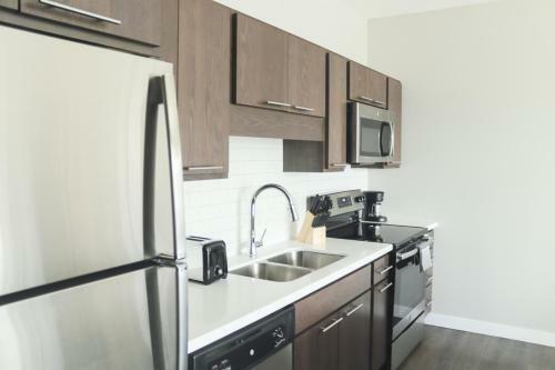 Premiere Sculpture Park Apartments