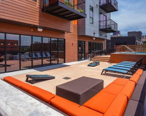 Premiere Sculpture Park Apartments