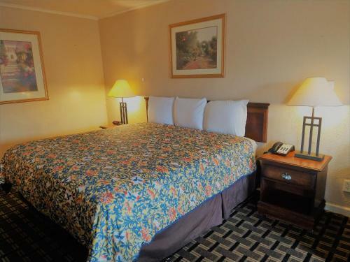Hotel Grandview Plaza Inn