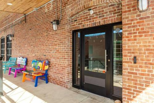 Apartamento ?best 2bdr Loft! Restaurant Attached? Walk To Mass