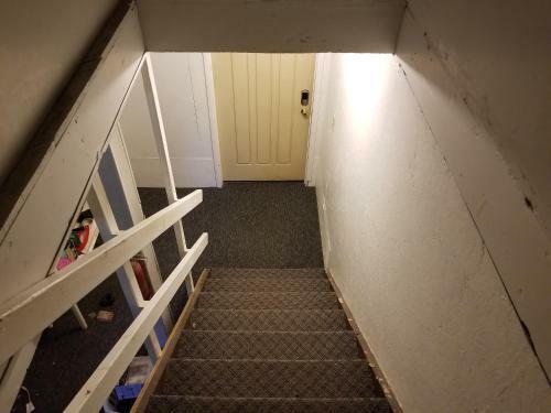 Villa Completebnb Presents Mkt718, Epigrammatic 2br 1 Bath Lower Unit