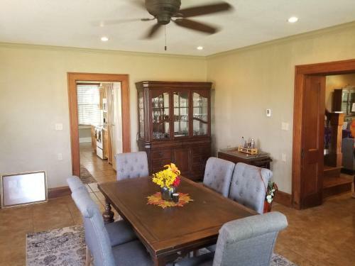 Complete Bnb Presents Mkr1599, Historic Rosencutter House