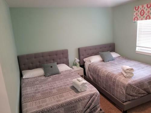 Villa Complete Bnb Presents Beautiful 2br 1b Duplex Mks2005