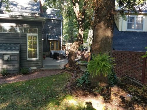 Complete Bnb Presents Tkw3121, Marvelous Upscale 3br, 2bath Home