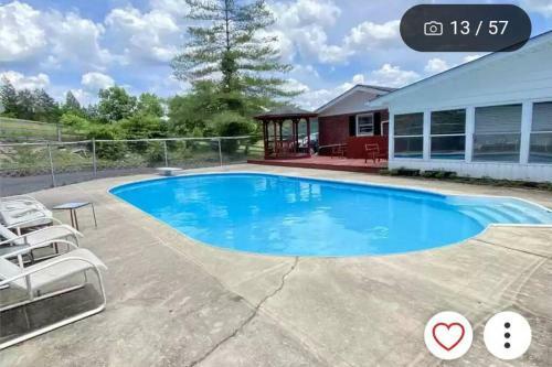 Private, Relaxing, Home Away From Home Getaway!!!!