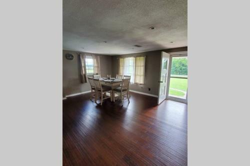 Private, Relaxing, Home Away From Home Getaway!!!!
