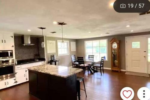 Private, Relaxing, Home Away From Home Getaway!!!!