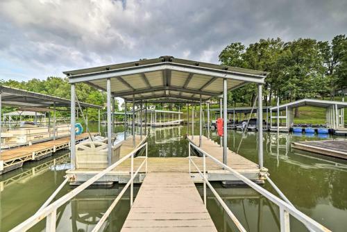 Kentucky Lake House With Great Outdoor Space!