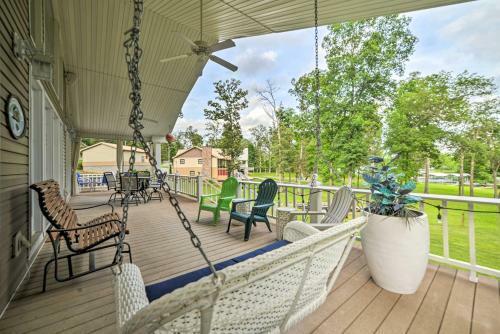 Kentucky Lake House With Great Outdoor Space!