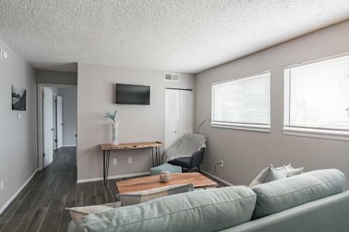 Apartamento Comfortable Getaway In Wichita W Pool