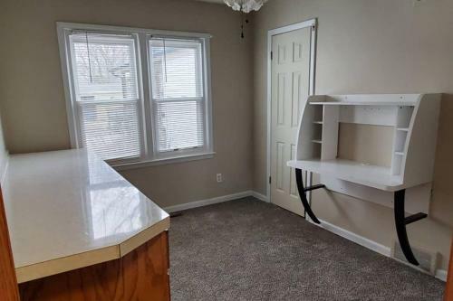 Cute 3br 3ba Handicap Acc Br And Ba Wifi Smart Tv