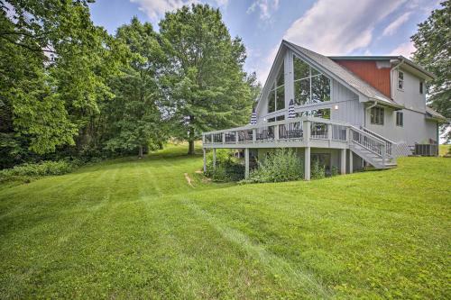 Lake Cumberland Home With Deck And Water Access!